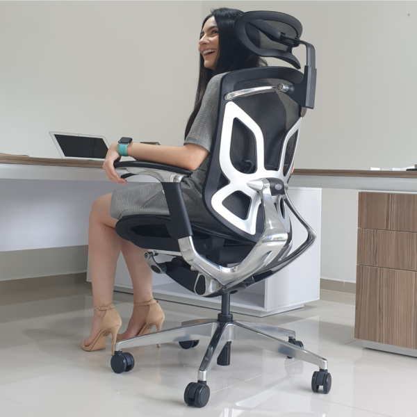 Silla CEO Negra - Image 3